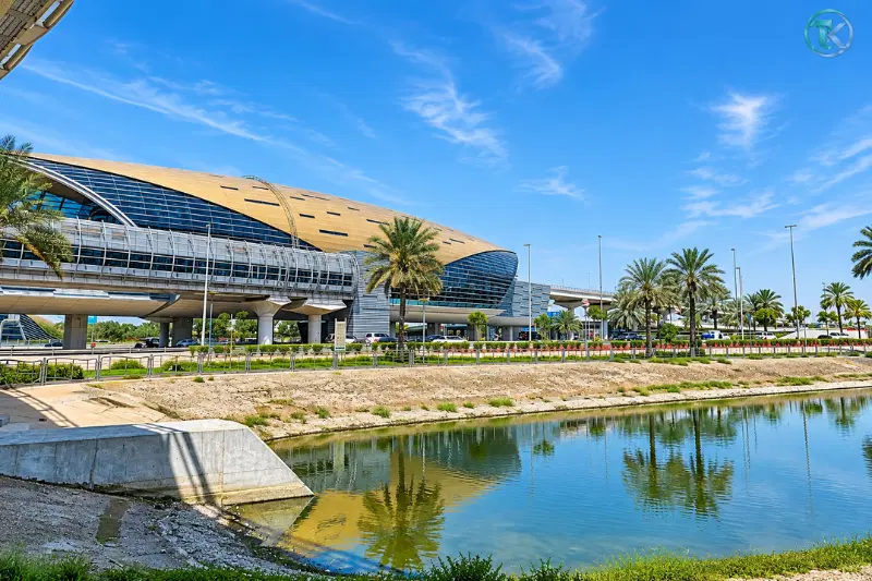 Mall of the Emirates Metro Station exterior