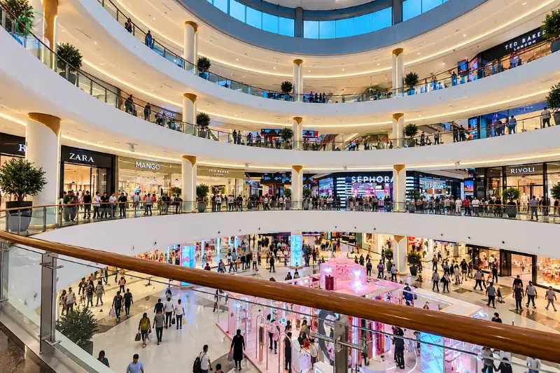 Mall of the Emirates multi-level shopping atrium